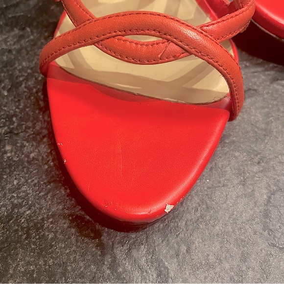 GUESS Gladiator Style Strappy Sandals - Picture 10 of 10